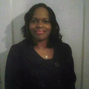 Meet your Posher, Lora